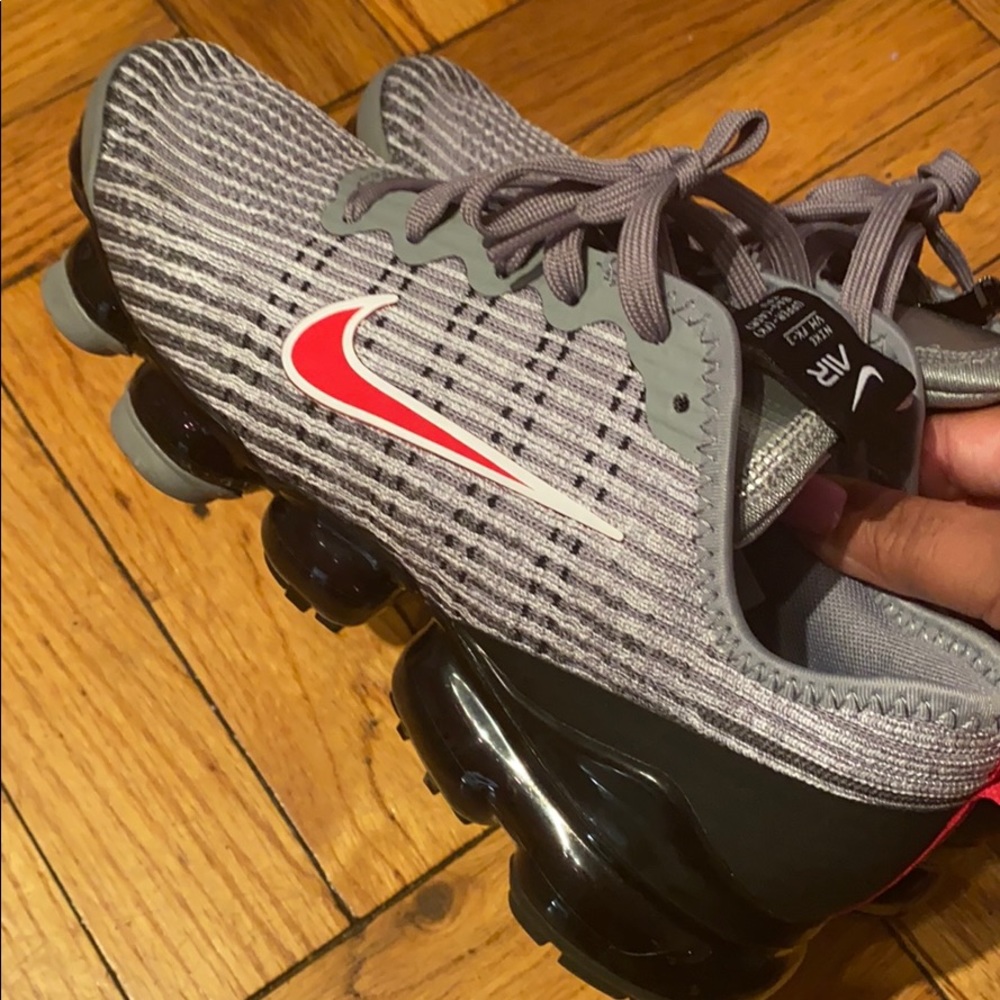 Brand New Black Red & Grey vapormax size 6 1/2